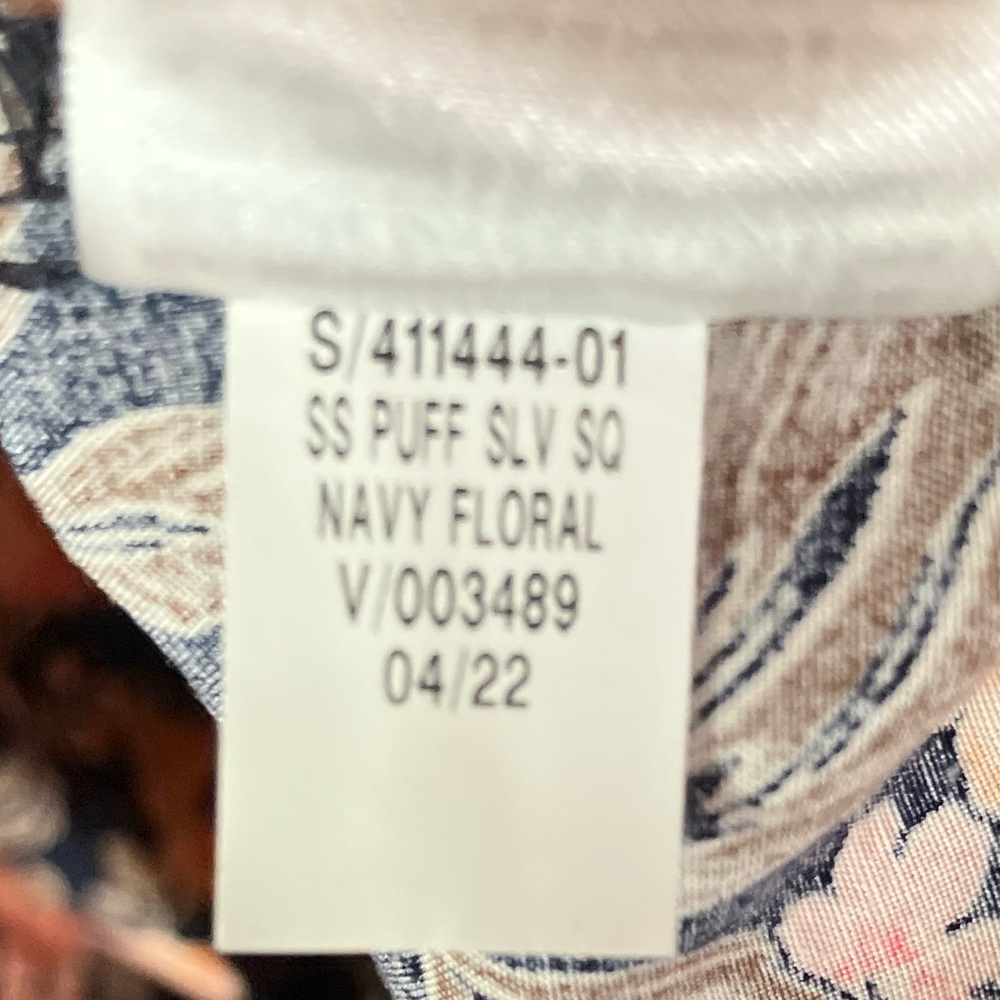 Old Navy XL puff sleeve Floral navy and Pink dress - Picture 12 of 12